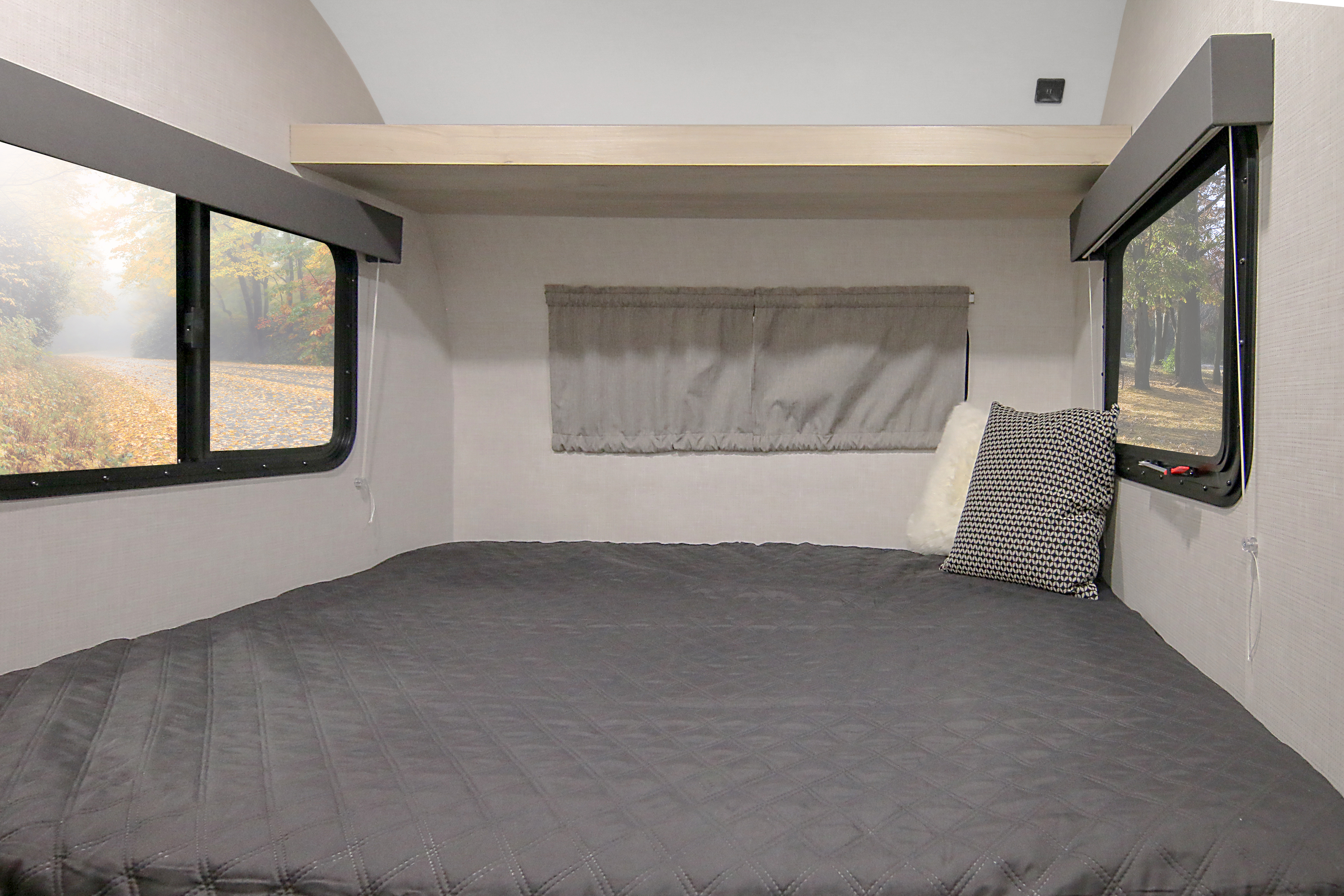 2026 Winnebago Hike 100 H171DB photo 8